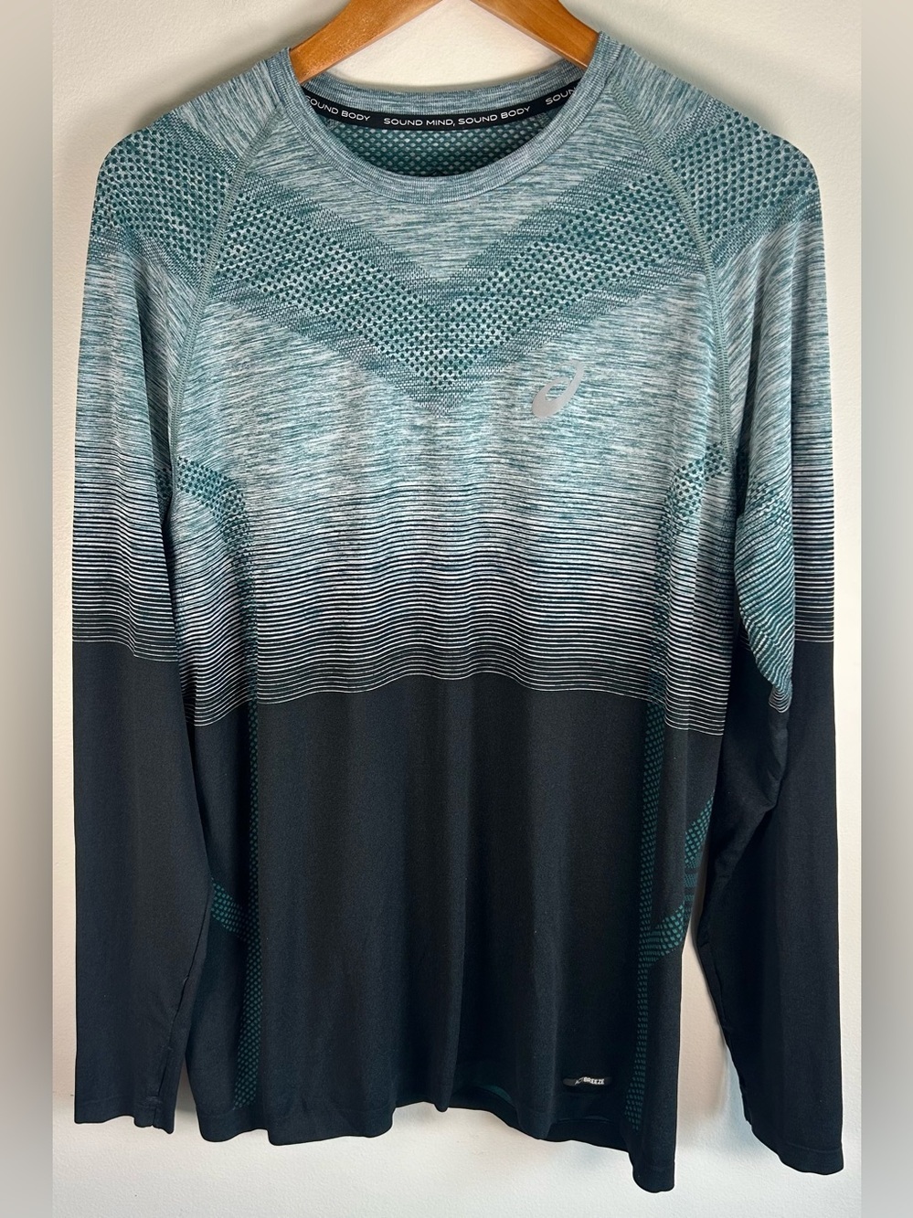 ASICS Men’s Long Sleeve Shirt XL Gradient Green Actibreeze Running Stretch EUC